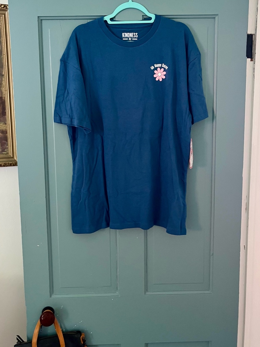 Crewneck Tee in Teal Blue with Pink Daisy Graphic